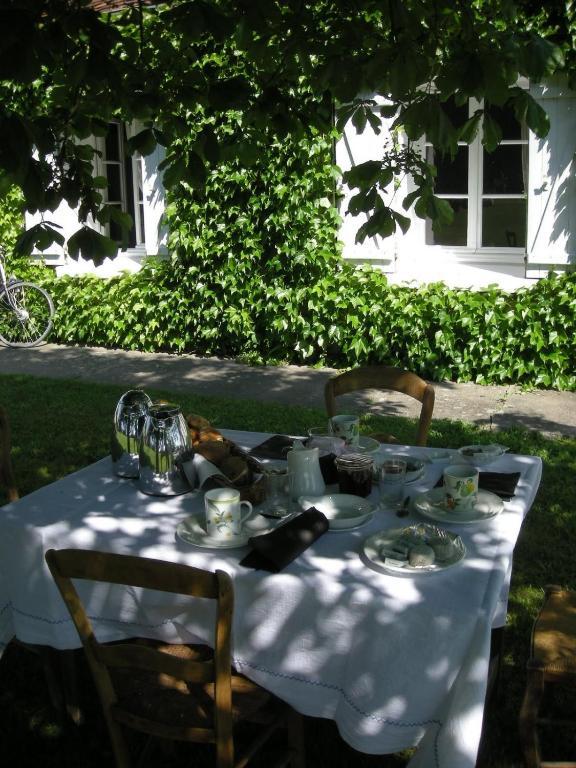 La Touche Bed and Breakfast Menetou-sur-Nahon Eksteriør billede